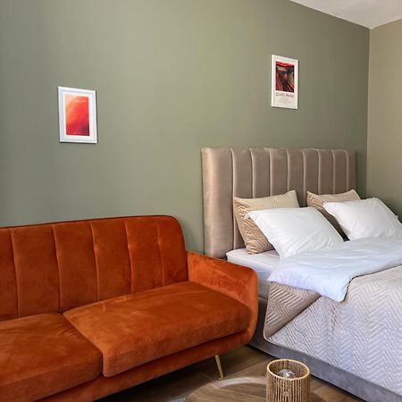 Cane Apartment Mosaic Тирана Екстер'єр фото