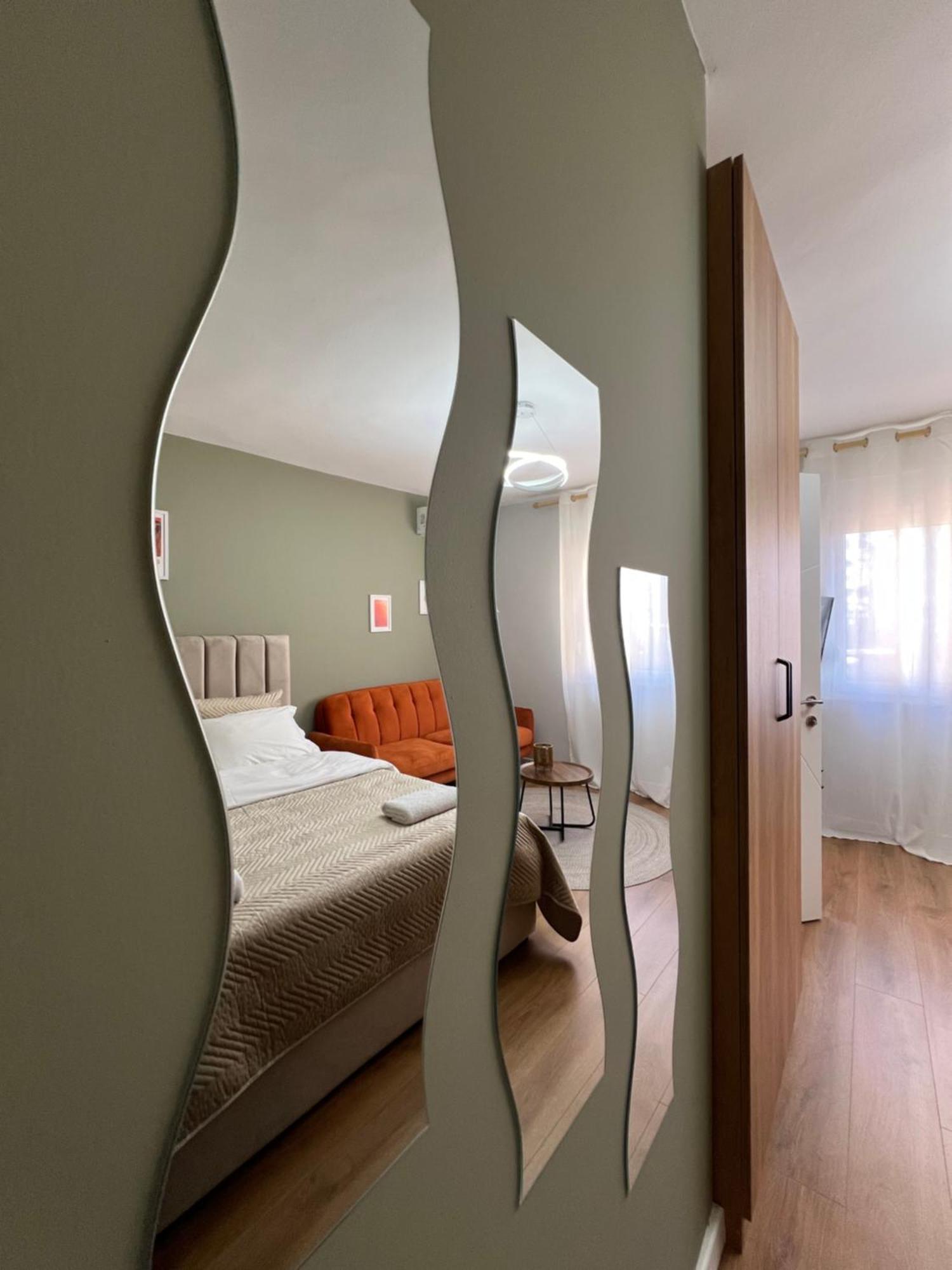 Cane Apartment Mosaic Тирана Екстер'єр фото