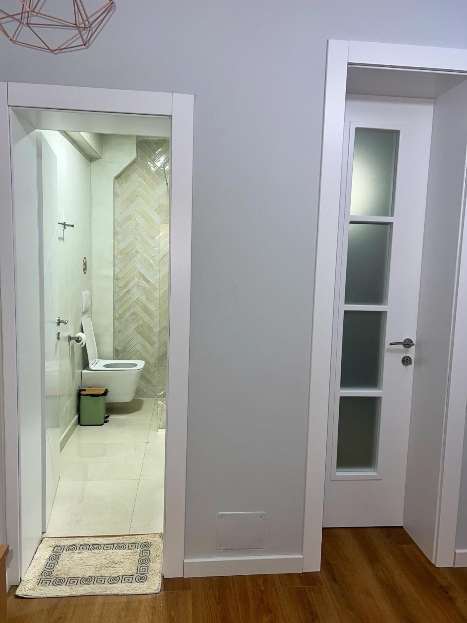 Cane Apartment Mosaic Тирана Екстер'єр фото