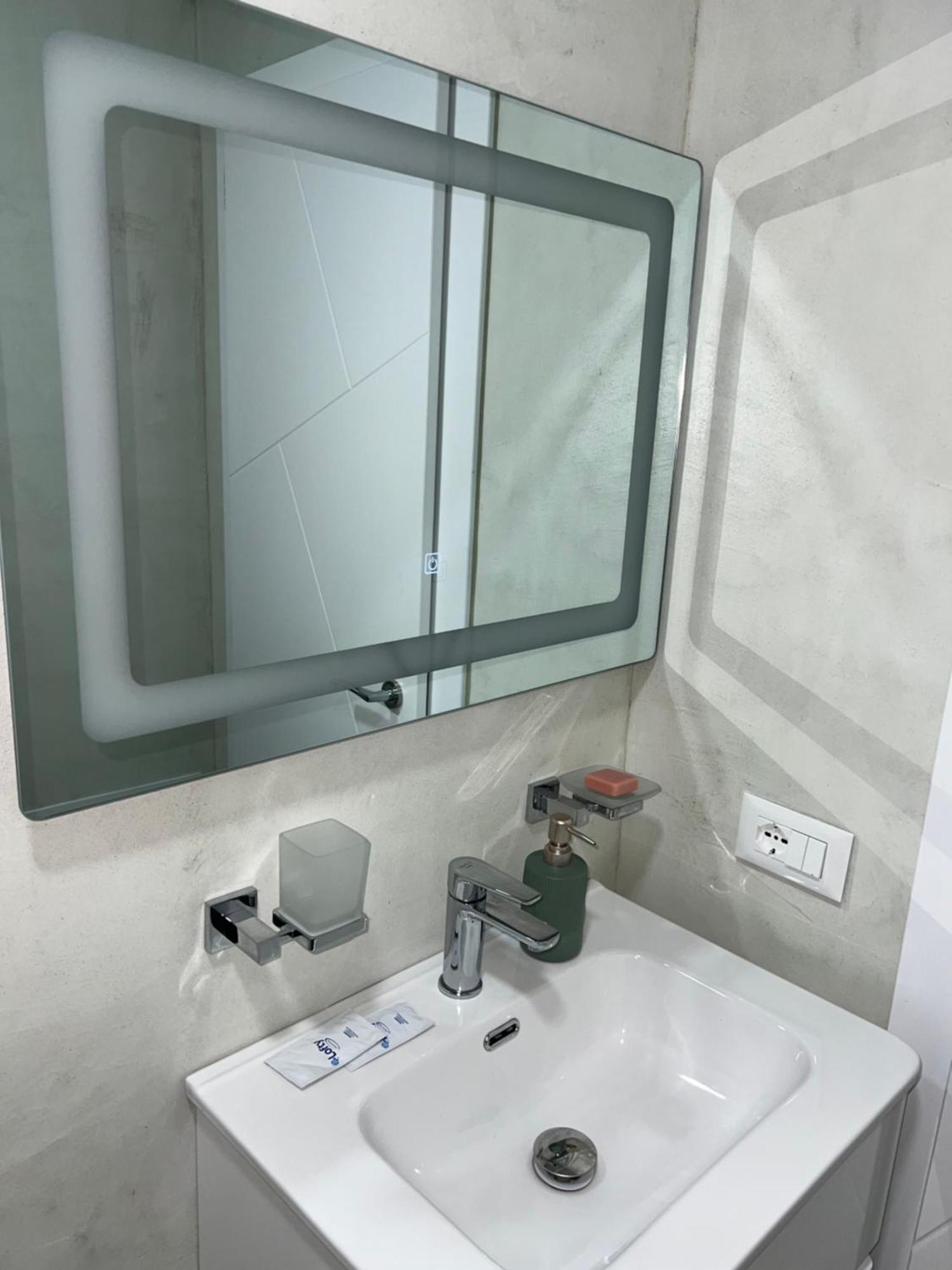 Cane Apartment Mosaic Тирана Екстер'єр фото